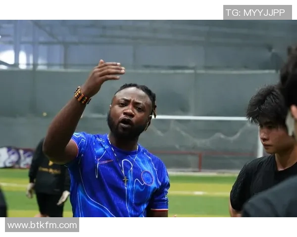 带发带的足球明星们如何在绿茵场上展现独特风采与个人魅力